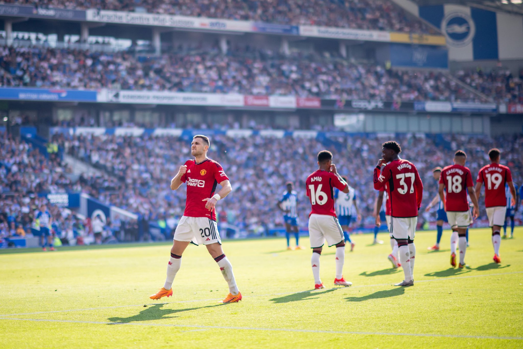 随着她正式 随着她正式