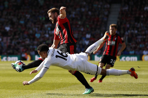 也凸显了他 也凸显了他